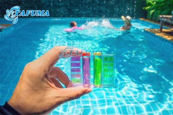 pH bể bơi là chỉ số đo độ axit và kiềm của nước bể bơi