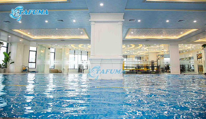 Bể bơi 4 mùa được nhiều người lựa chọn hiện nay bởi có thể sử dụng quanh năm