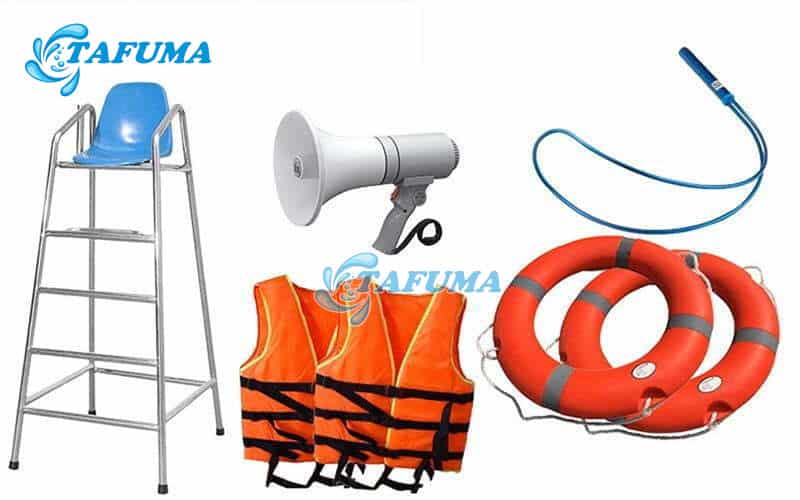 Thiết bị cứu hộ bể bơi được sử dụng rất nhiều trong các bể bơi kinh doanh
