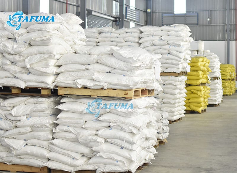 Hóa chất bể bơi tại kho của Tafuma