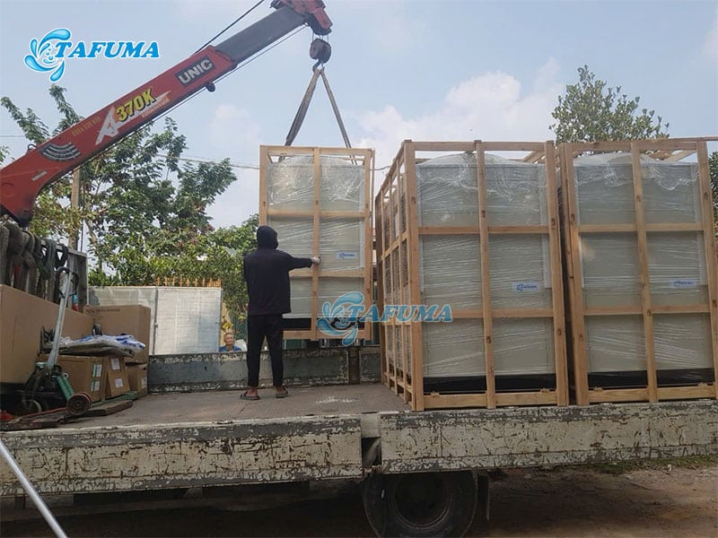Máy cấp nhiệt chính hãng sẽ có đầy đủ tem mác, giấy tờ