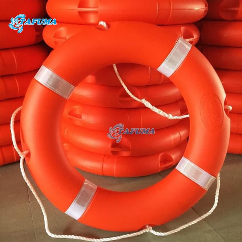 Phao cứu hộ bể bơi