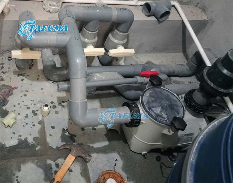 Không để máy bơm chạy khi không có nước