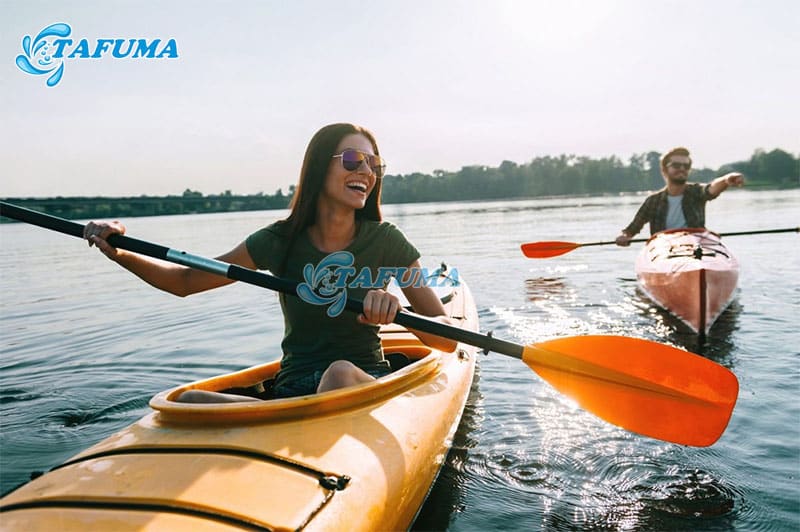 Thuyền kayak gọn nhẹ và rất tiện lợi