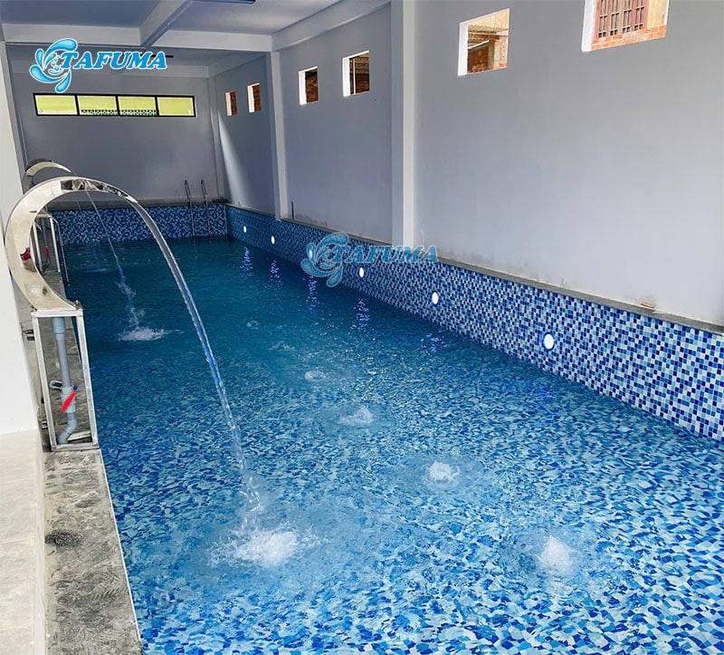 Đèn bể bơi được Tafuma lắp đặt cho khách hàng
