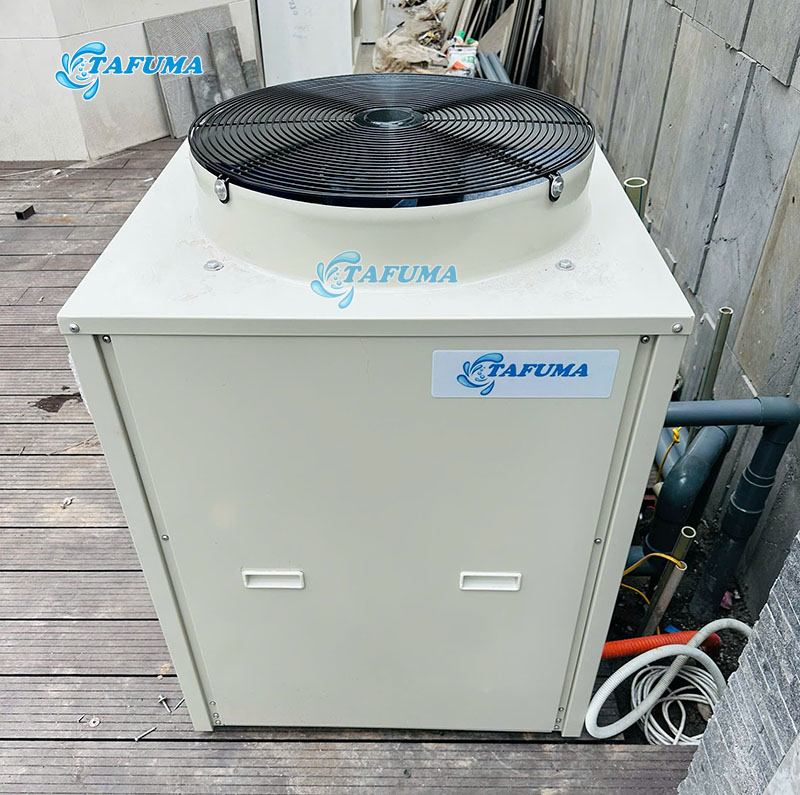 Kết nối đường ống vào máy cho chuẩn xác để đảm bảo an toàn cho người dùng và tuổi thọ của máy