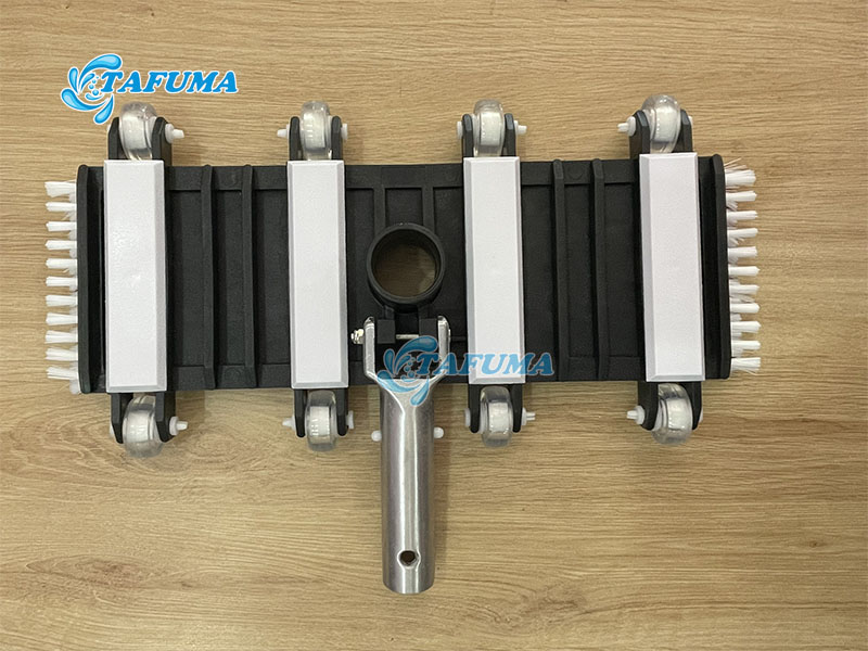 Bàn hút bể bơi inox có độ bền cao