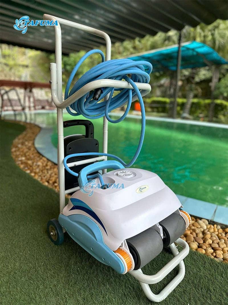 Vệ sinh sạch sẽ robot sau khi sử dụng