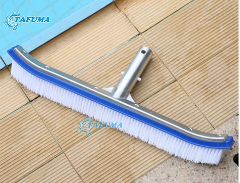 Chổi cọ bể bơi