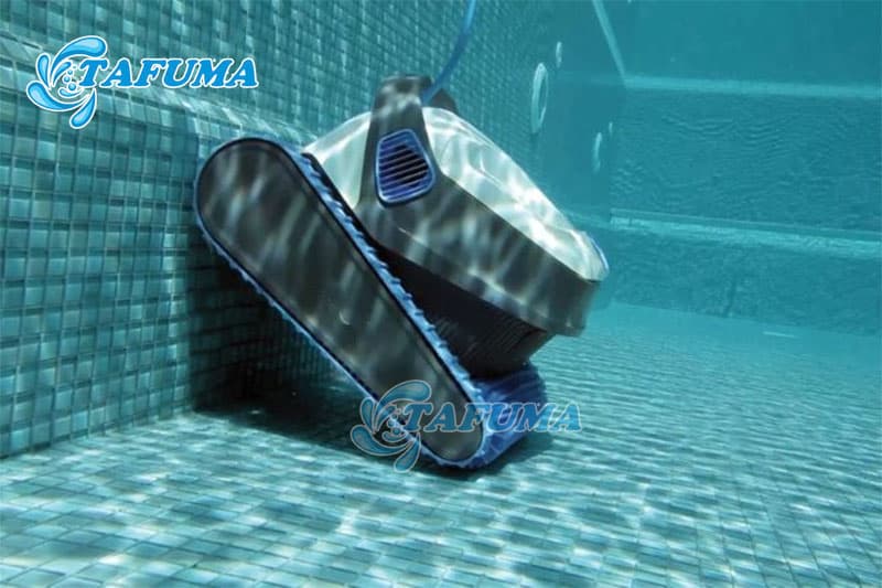 Sử dụng thêm robot vệ sinh để đảm bảo tiết kiệm thời gian và hiệu quả làm sạch