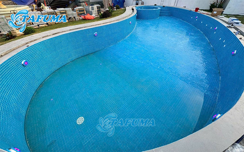 Lựa chọn đèn hồ bơi Tafuma phù hợp với bể bơi