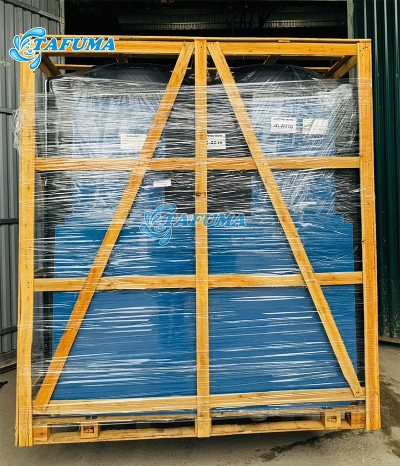 Máy cấp nhiệt bể bơi được Tafuma chuẩn bị lắp đặt cho khách hàng