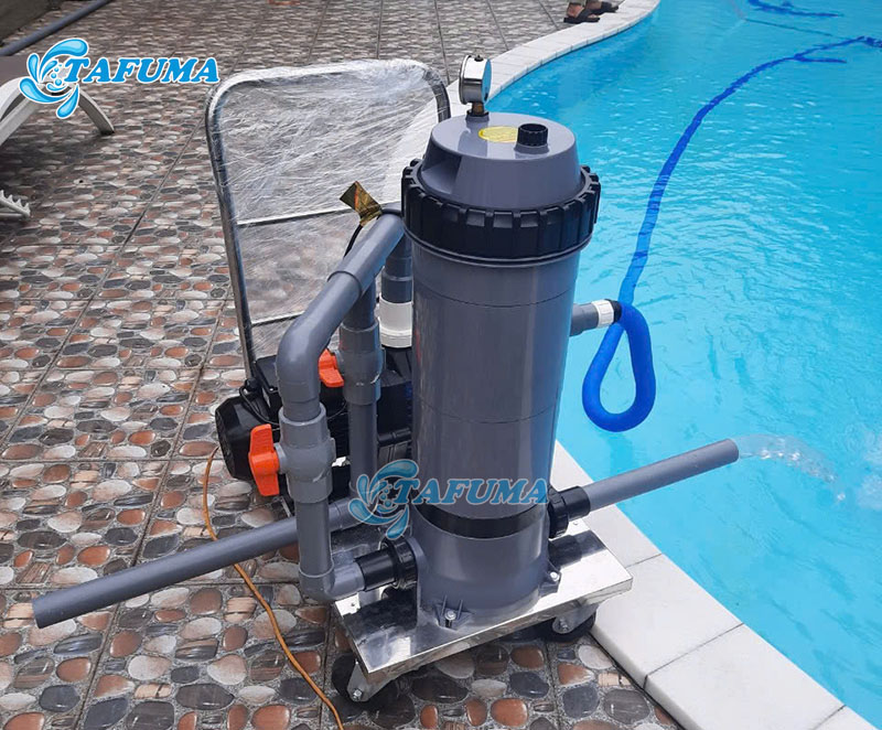 Vận hành máy bơm trong bộ vệ sinh để đảm bảo hiệu quả hoạt động