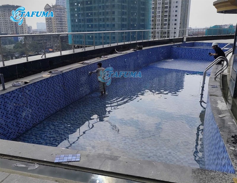 Chọn đèn phù hợp cho bể bơi ở khách sạn, resort